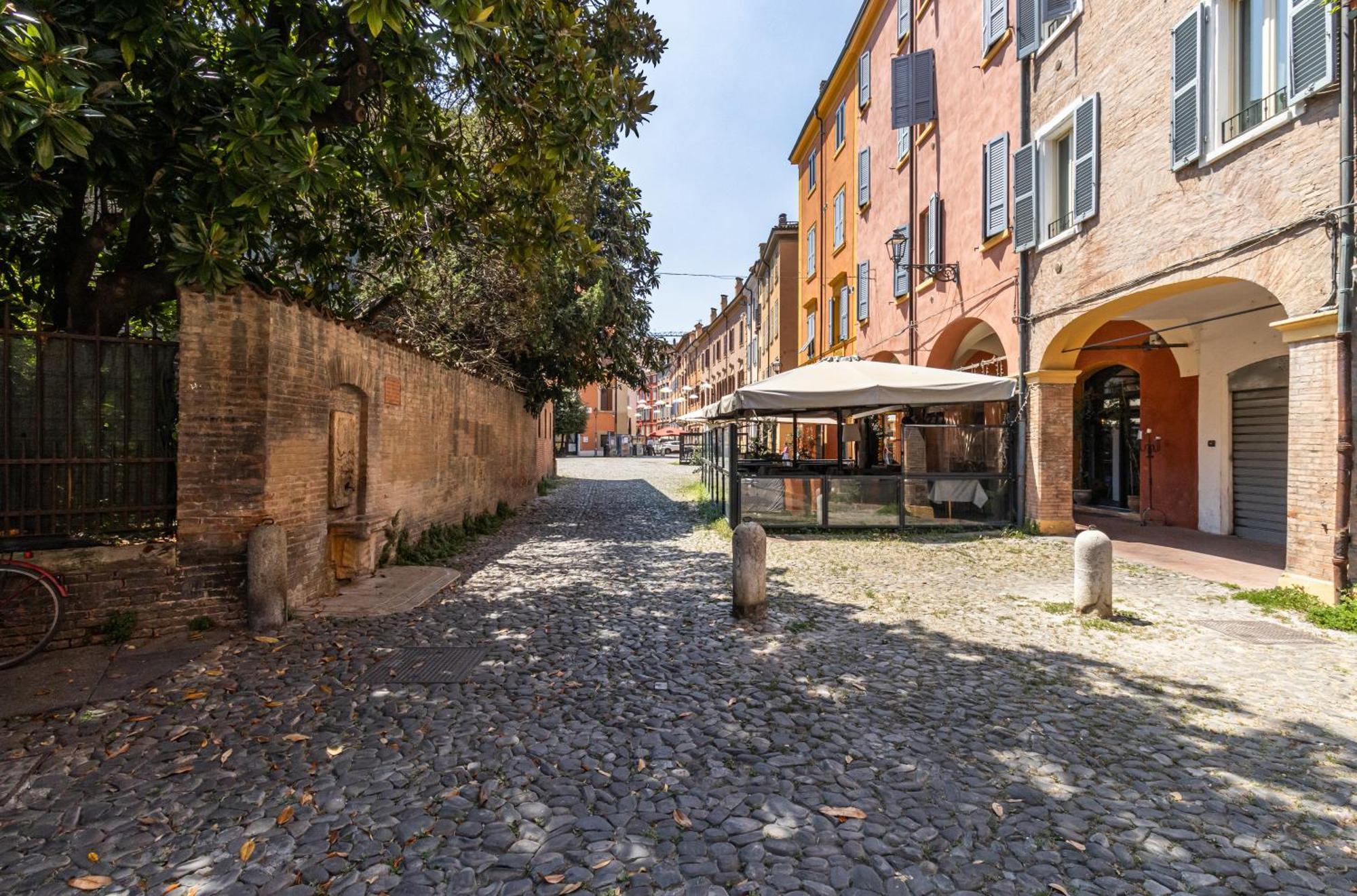 Suite Pomposa 28 - Affitti Brevi Italia Modena Exterior photo